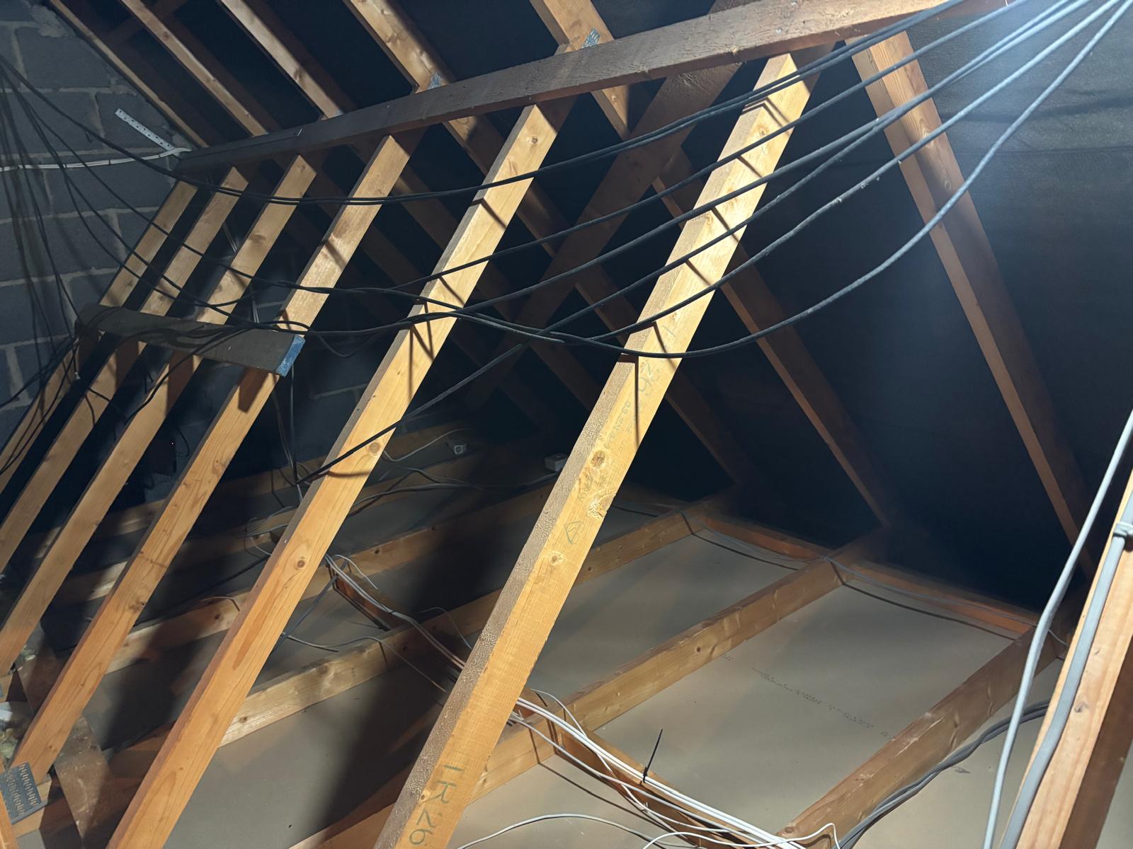 Unclipped DC cables loose in loft space